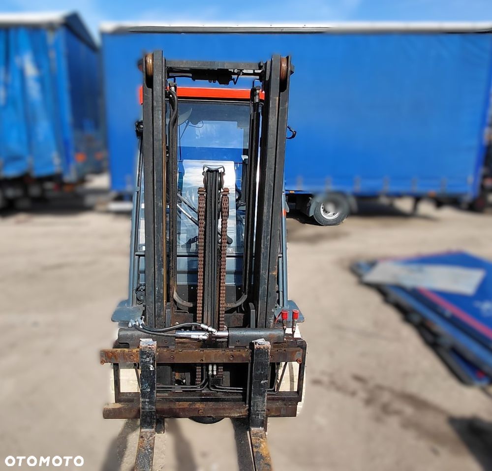 Toyota 8FGF25 GAZ 2.5T UDŻWIG 3.3M - 5