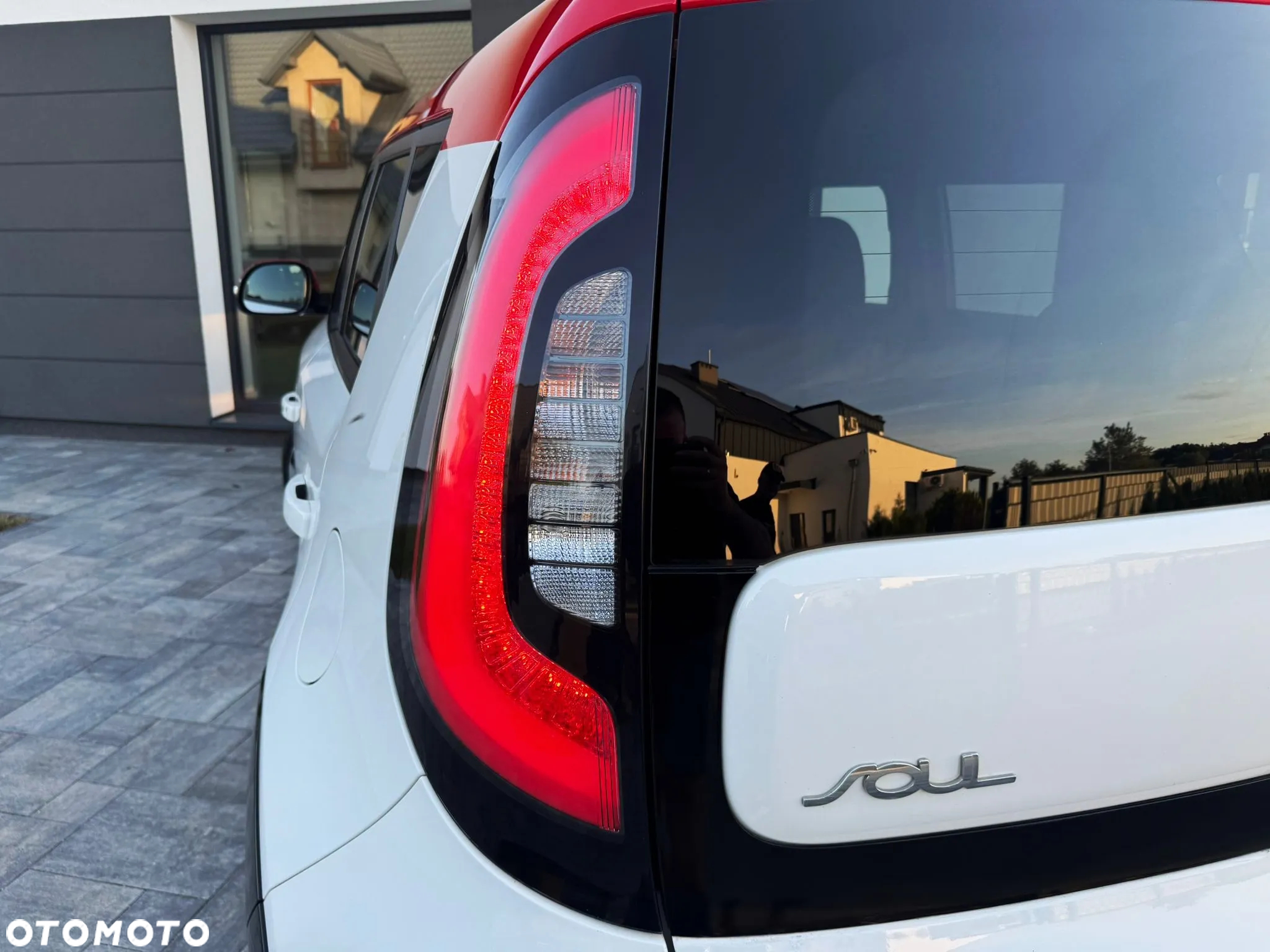 Kia Soul 1.6 GDI White&Red Edition - 28