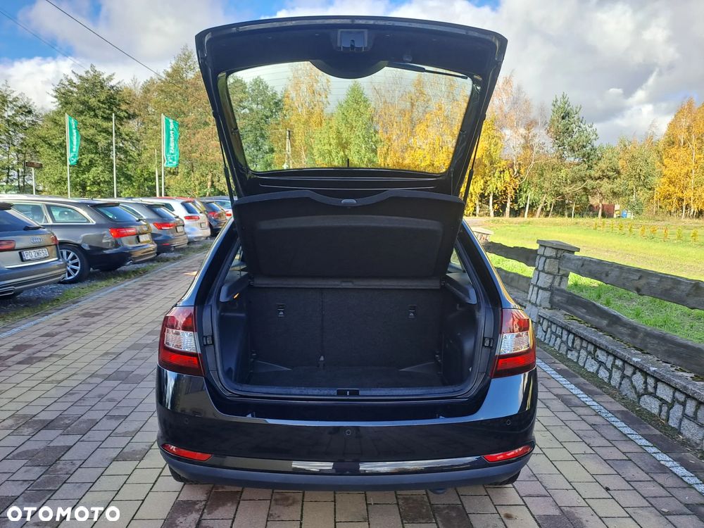 Skoda RAPID 1.0 TSI DSG Active - 11