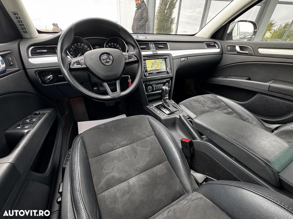 Skoda Superb 2.0 TDI DSG Elegance - 21