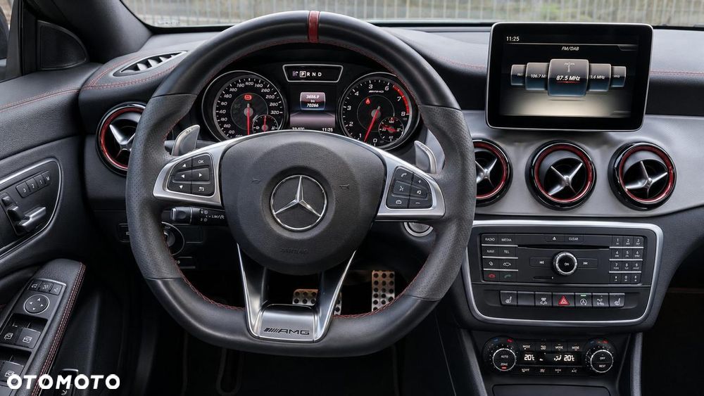 Mercedes-Benz CLA 45 AMG 4Matic 7G-DCT - 7