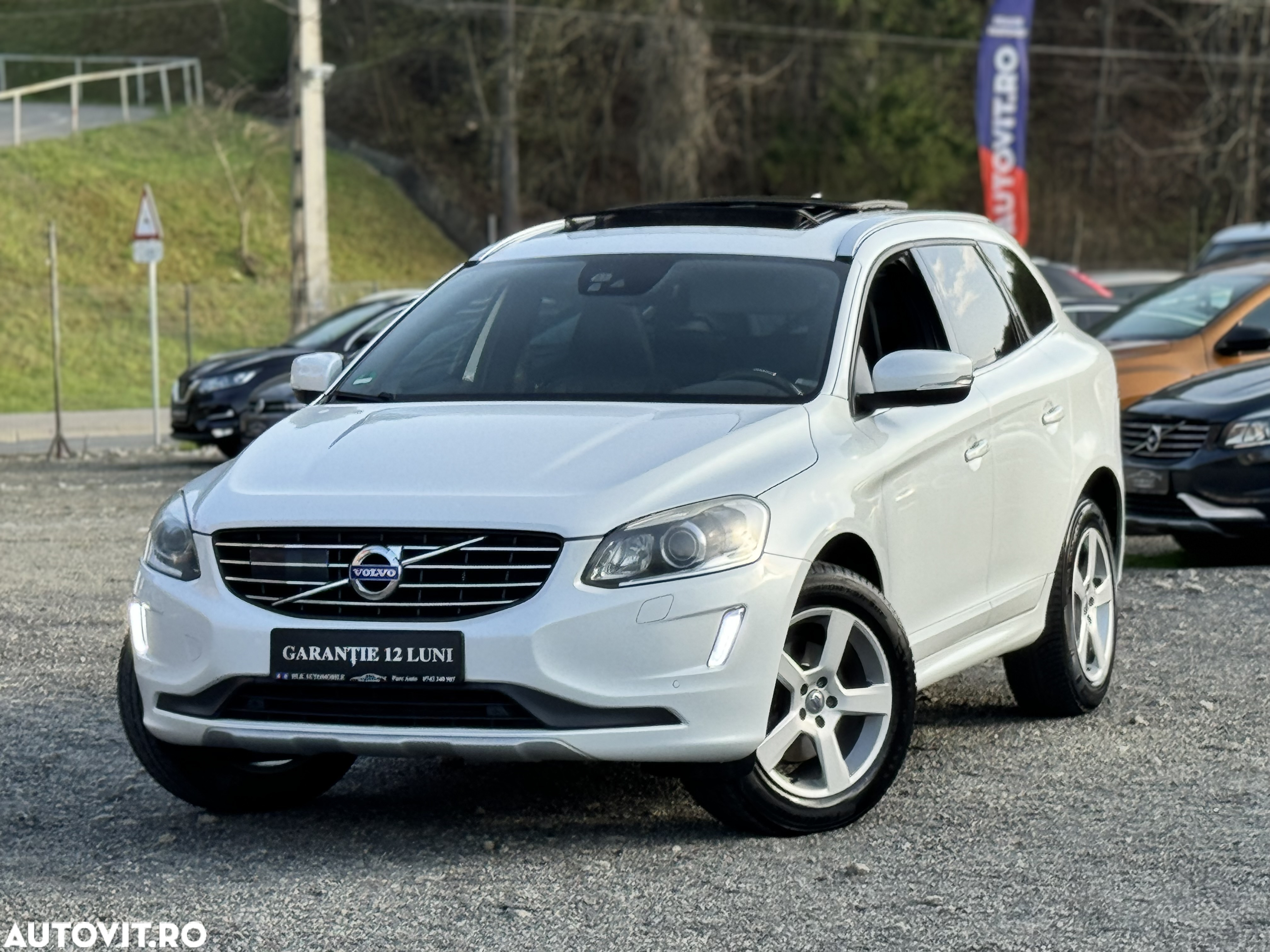 Volvo XC 60 D4 AWD Geartronic Summum - 2