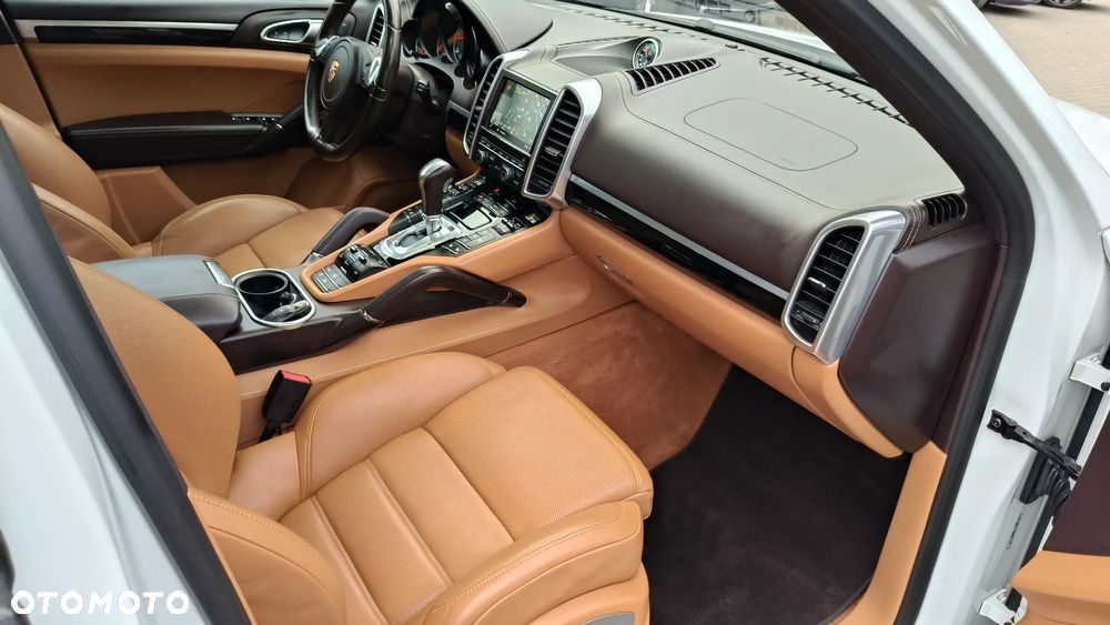 Porsche Cayenne Diesel Platinum Edition - 13
