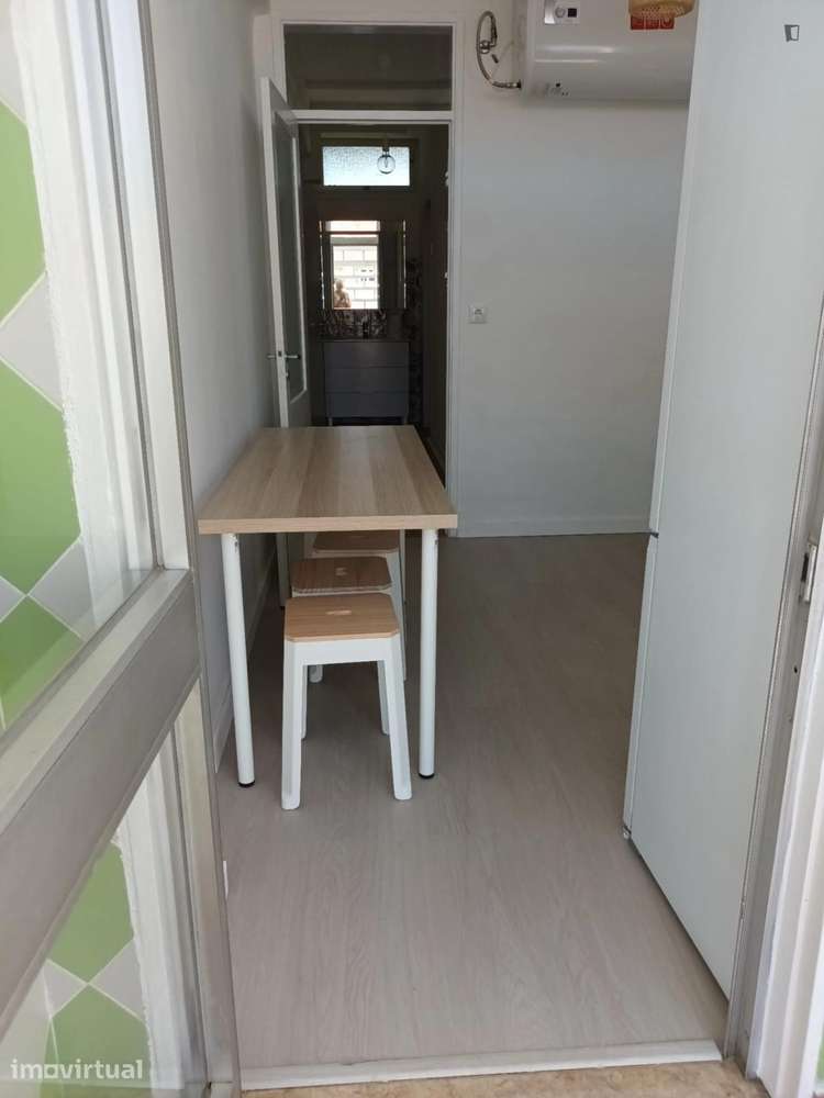 Quarto - localizado em Entrecampos Lisbon - Grande imagem: 5/15