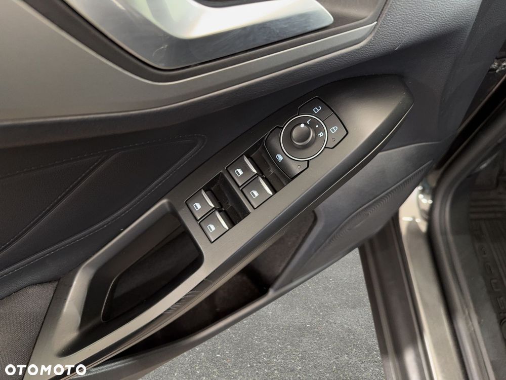 Ford Focus - 26