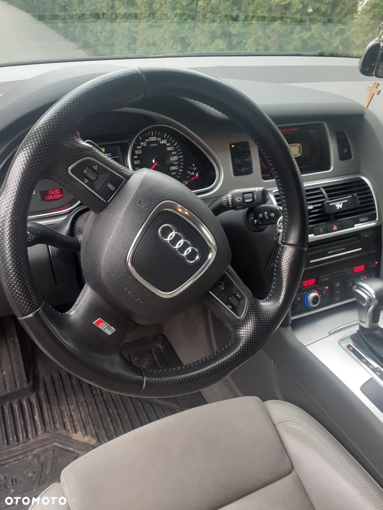 Audi Q7 3.0 TDI Quattro Tiptronic - 13