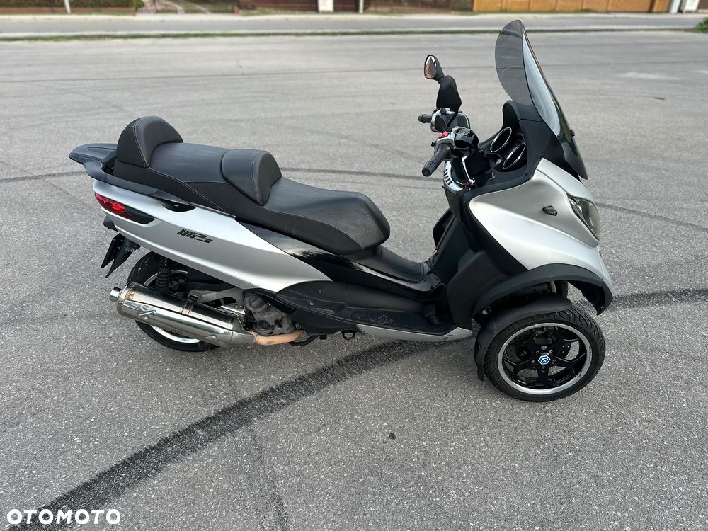Piaggio MP-3 - 3