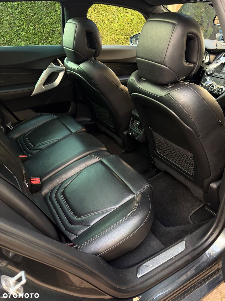 Citroën DS5 BlueHDi 180 EAT6 Business Class - 32