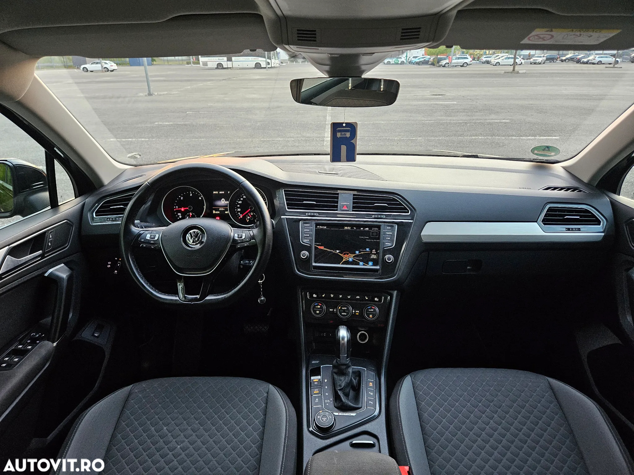 Volkswagen Tiguan 2.0 TDI SCR 4MOTION DSG Elegance - 9