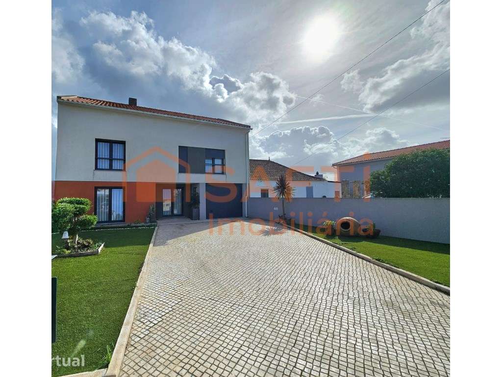 Moradia para Venda em A dos Cunhados - 
 Localização Tranquila e d... - Grande imagem: 3/60