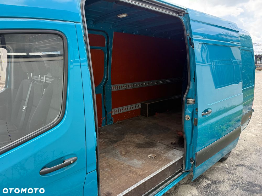 Mercedes-Benz Sprinter - 7