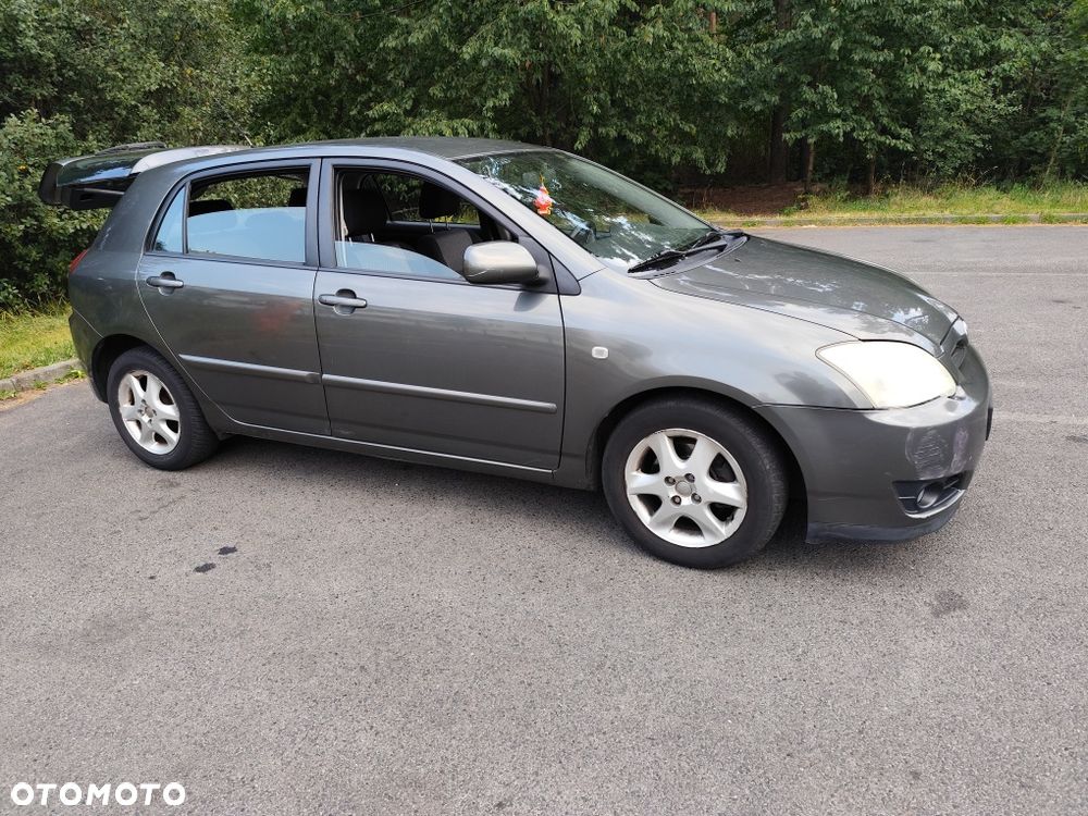 Toyota Corolla - 2