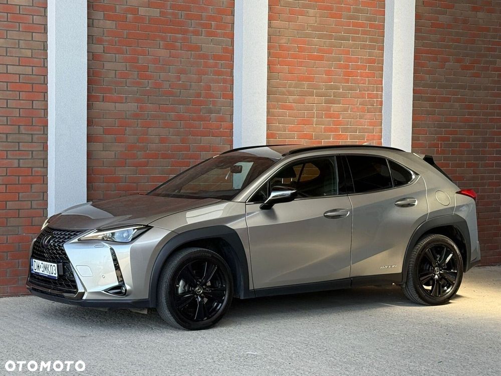 Lexus UX - 1