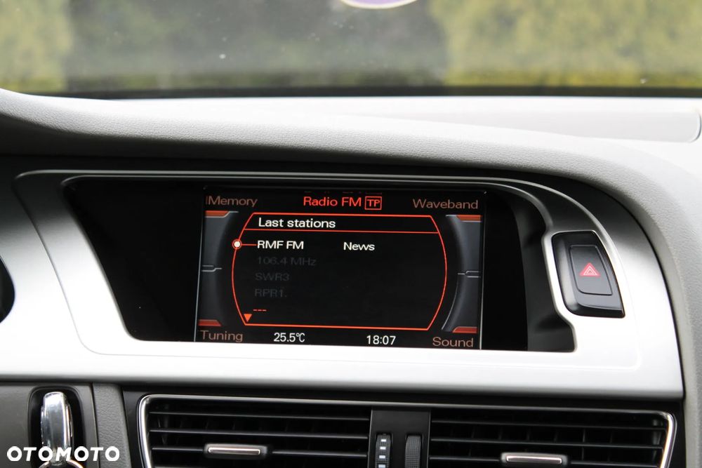 Audi A4 Avant 2.0 TDI Quattro - 30