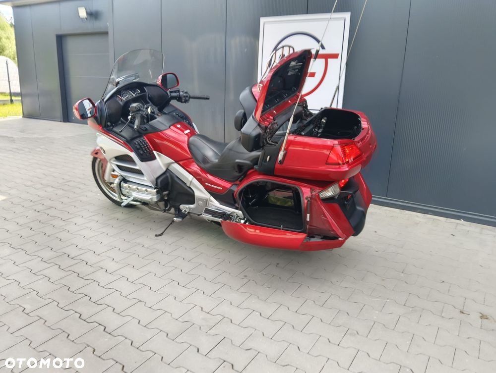 Honda GL - 10