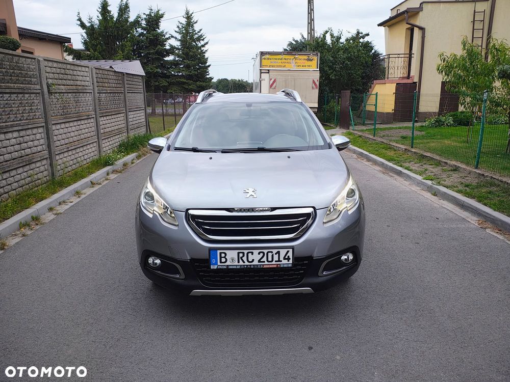 Peugeot 2008 1.2 Pure Tech Style - 2