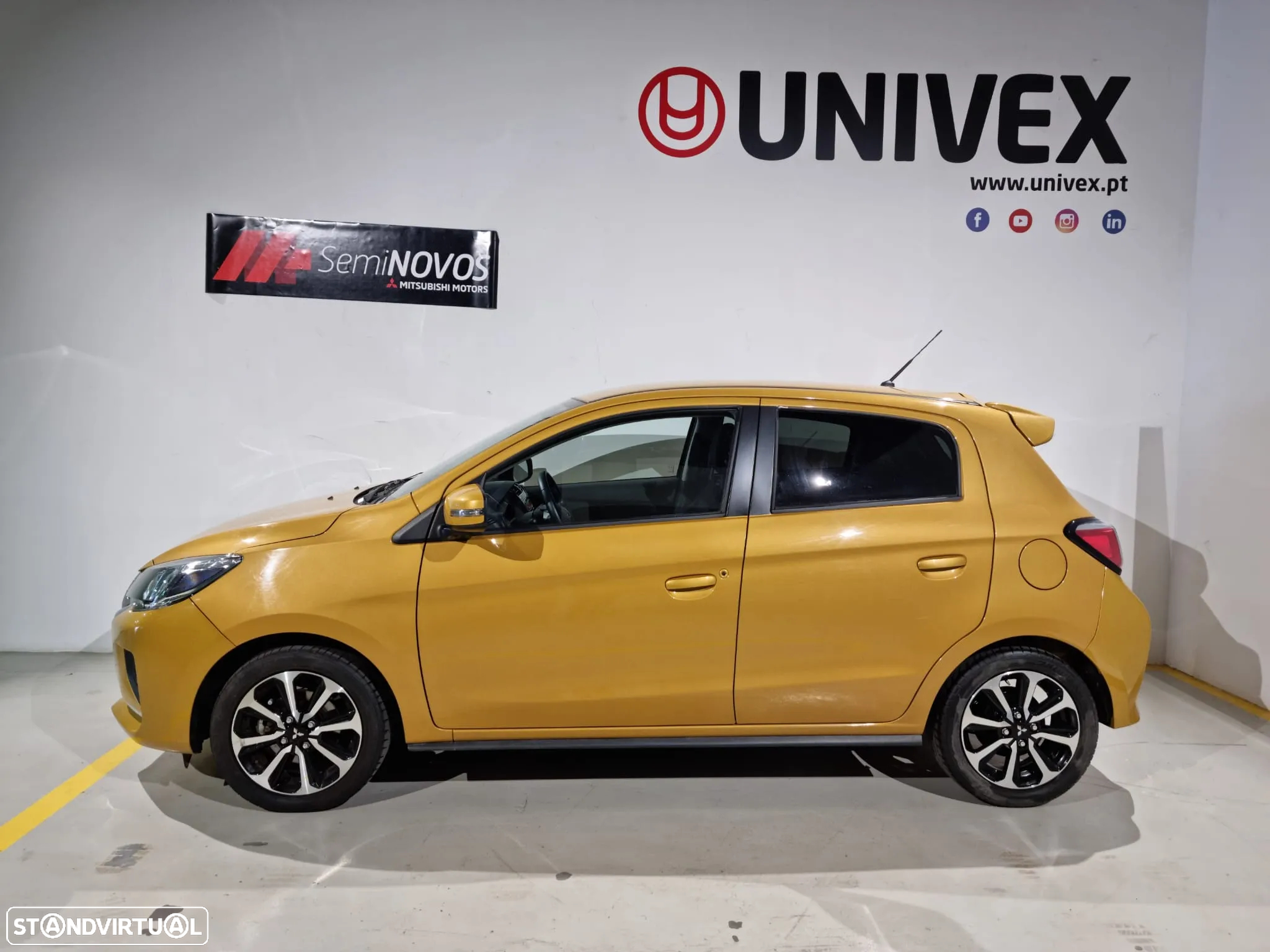 Mitsubishi Space Star 1.2 Intense Connect Edition - 12