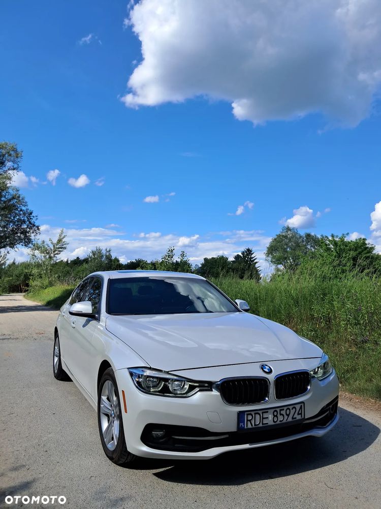 BMW Seria 3 330i - 19
