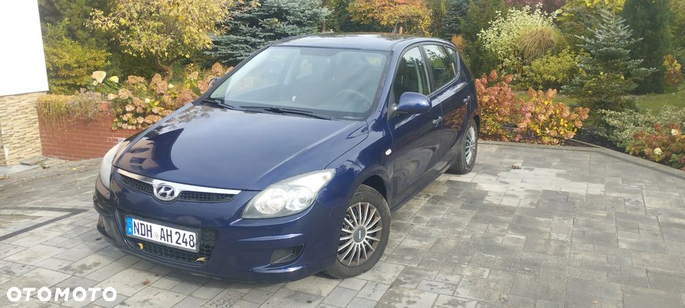 Hyundai i30 1.6 CRDi Base + - 2