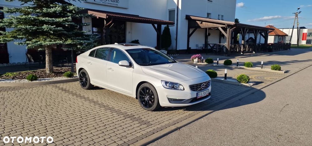 Volvo S60 - 1