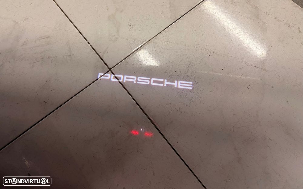 Porsche Taycan Cross Turismo Turbo S - 26