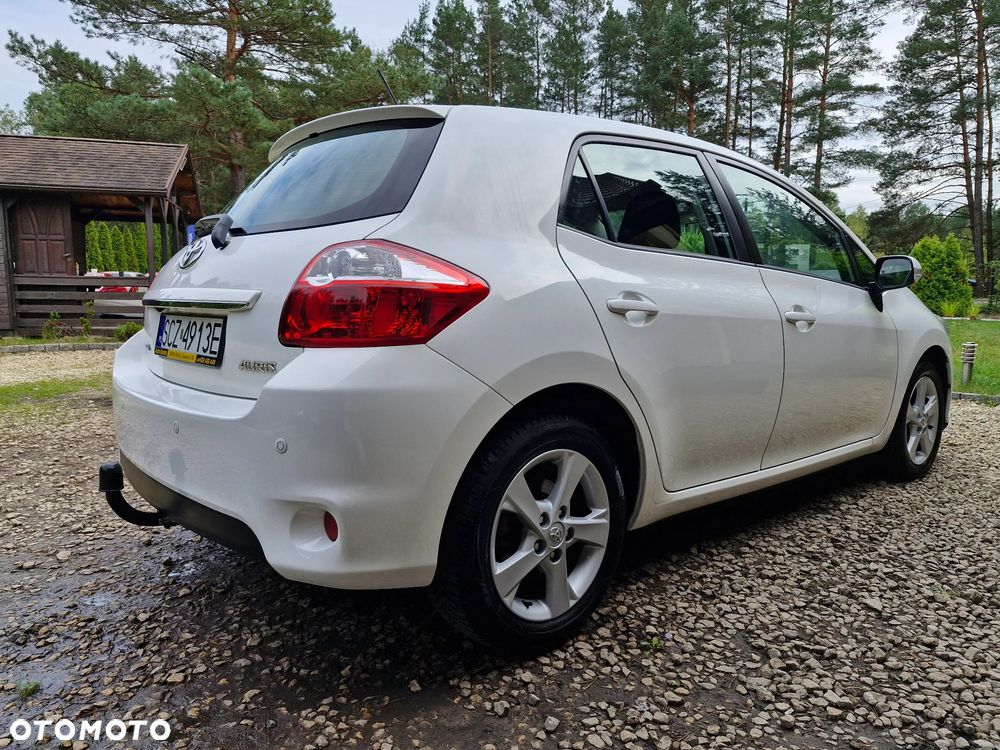 Toyota Auris 1.6 Prestige - 16