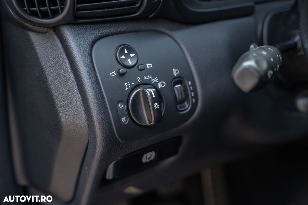 Mercedes-Benz C 200 Estate Kompressor Avantgarde - 7