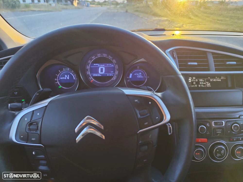 Citroën C4 1.6 e-HDi Exclusive J17 CMP6 - 25