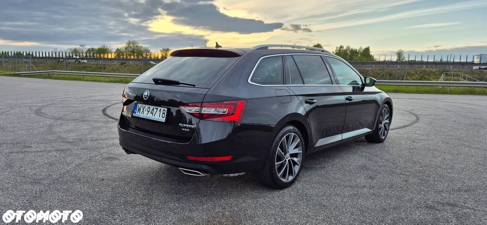Skoda Superb 2.0 TSI 4x4 L&K DSG - 6