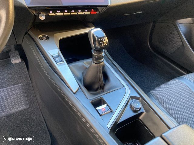 Peugeot 308 1.2 PureTech Allure - 26