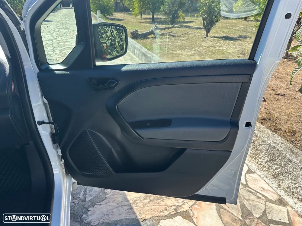 Mercedes-Benz CITAN 110 CDI 3 LUGARES IVA DEDUTIVEL - 31