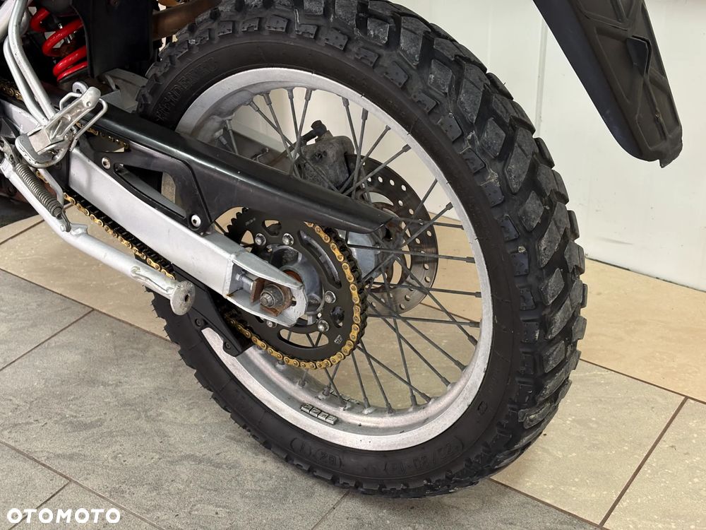 Yamaha XT - 9