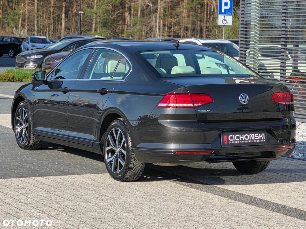 Volkswagen Passat 1.5 TSI EVO Highline DSG - 9