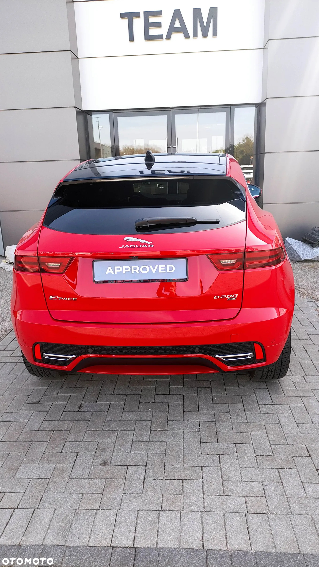 Jaguar E-Pace 2.0 i4D AWD R-Dynamic SE - 9