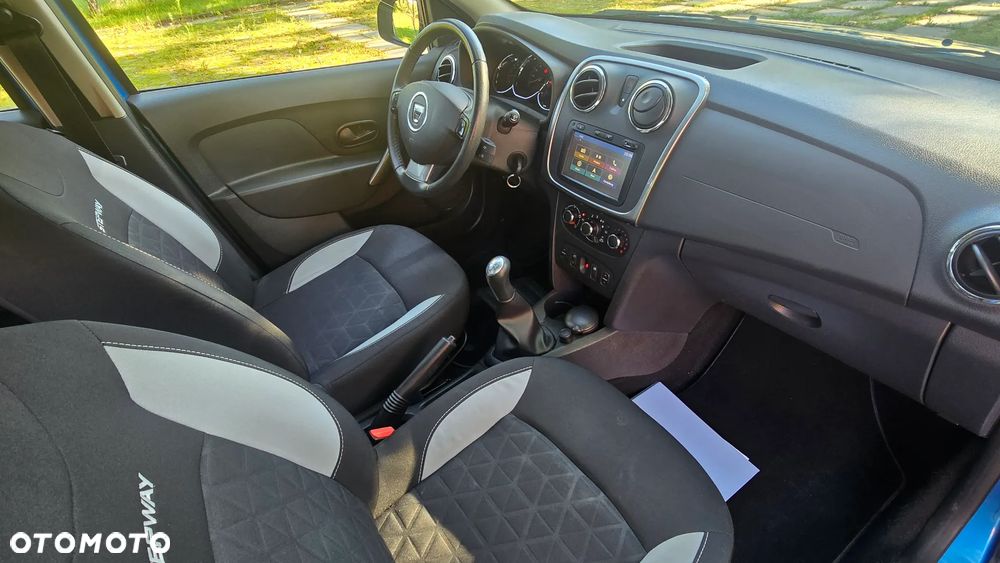 Dacia Sandero Stepway 0.9 TCe Laureate - 16