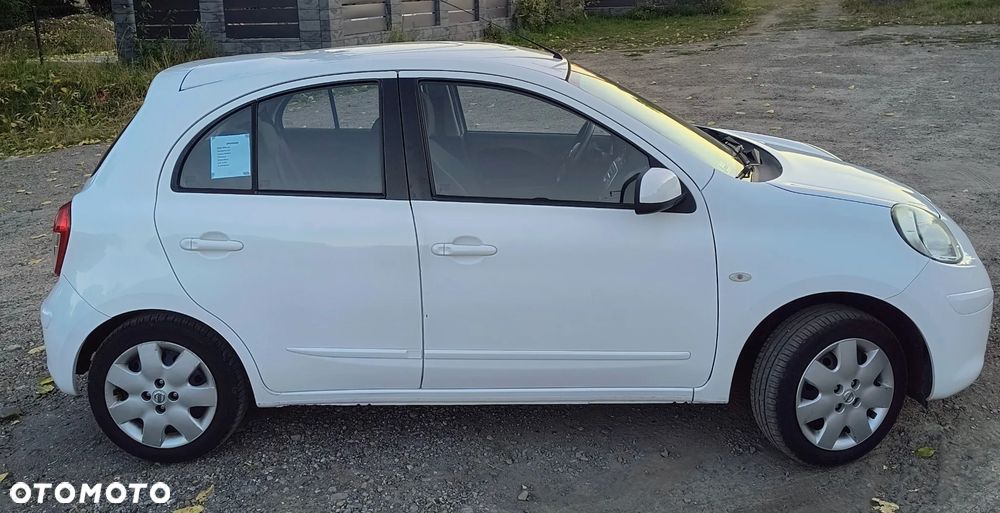 Nissan Micra 2012 photo 4