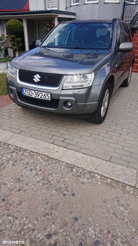 Suzuki Grand Vitara 2.0 Club - 2