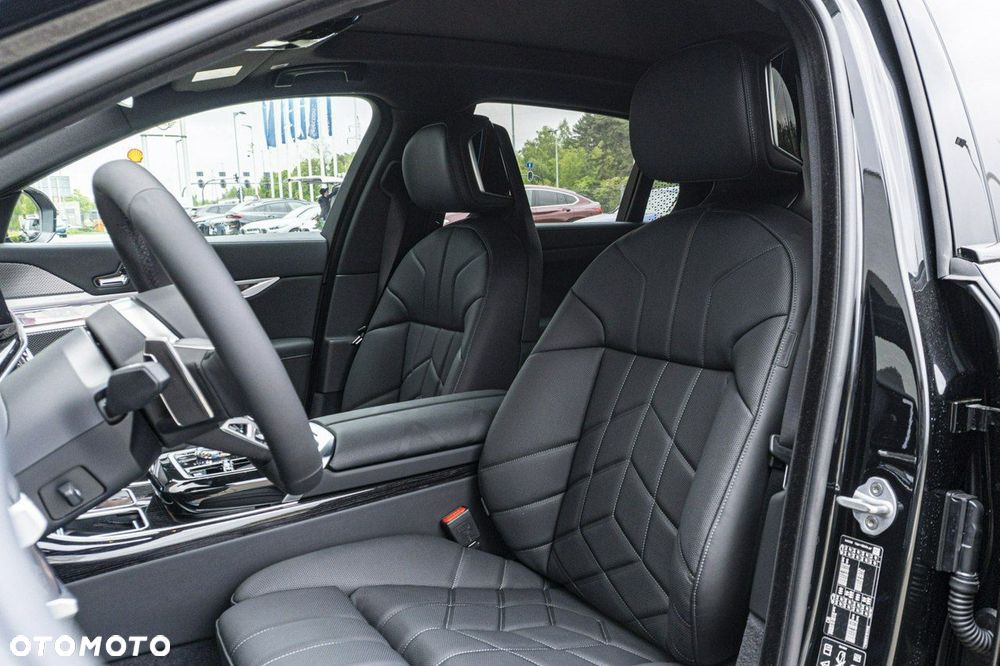 BMW Seria 7 - 15