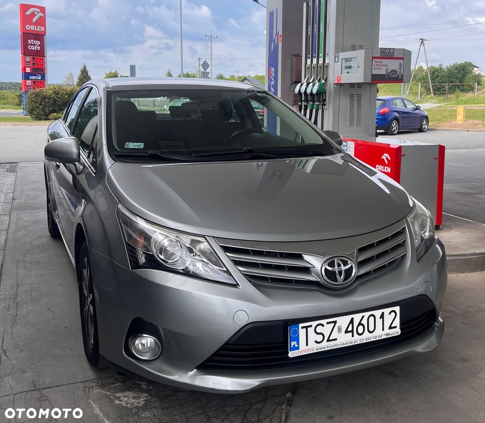 Toyota Avensis 2.0 D-4D Premium - 1