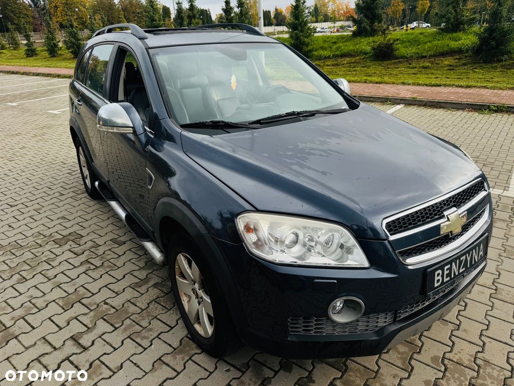 Chevrolet Captiva 2.4 4WD 7 Sitzer LT - 19