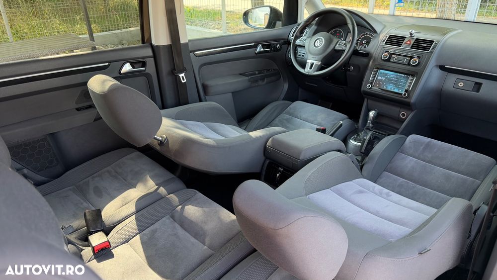 Volkswagen Touran 2.0 TDI DPF DSG Highline - 6