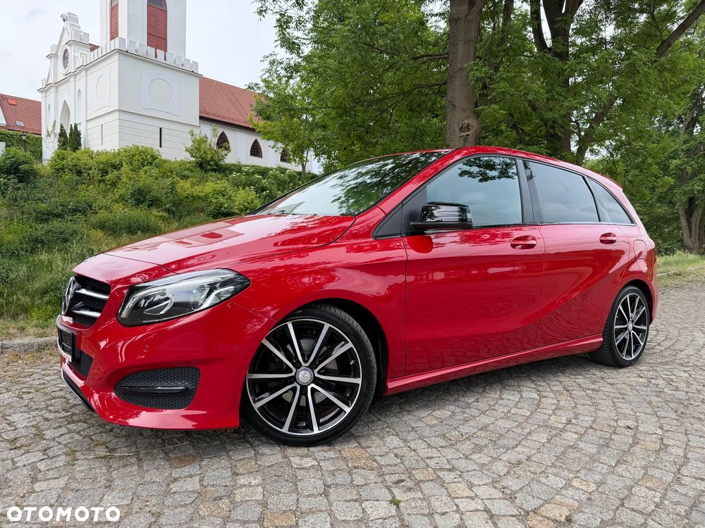 Mercedes-Benz Klasa B 180 7G-DCT Urban - 16