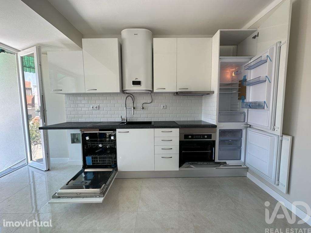 Andar de moradia T3 em Barreiro e Lavradio de 102 m2 - Grande imagem: 2/13