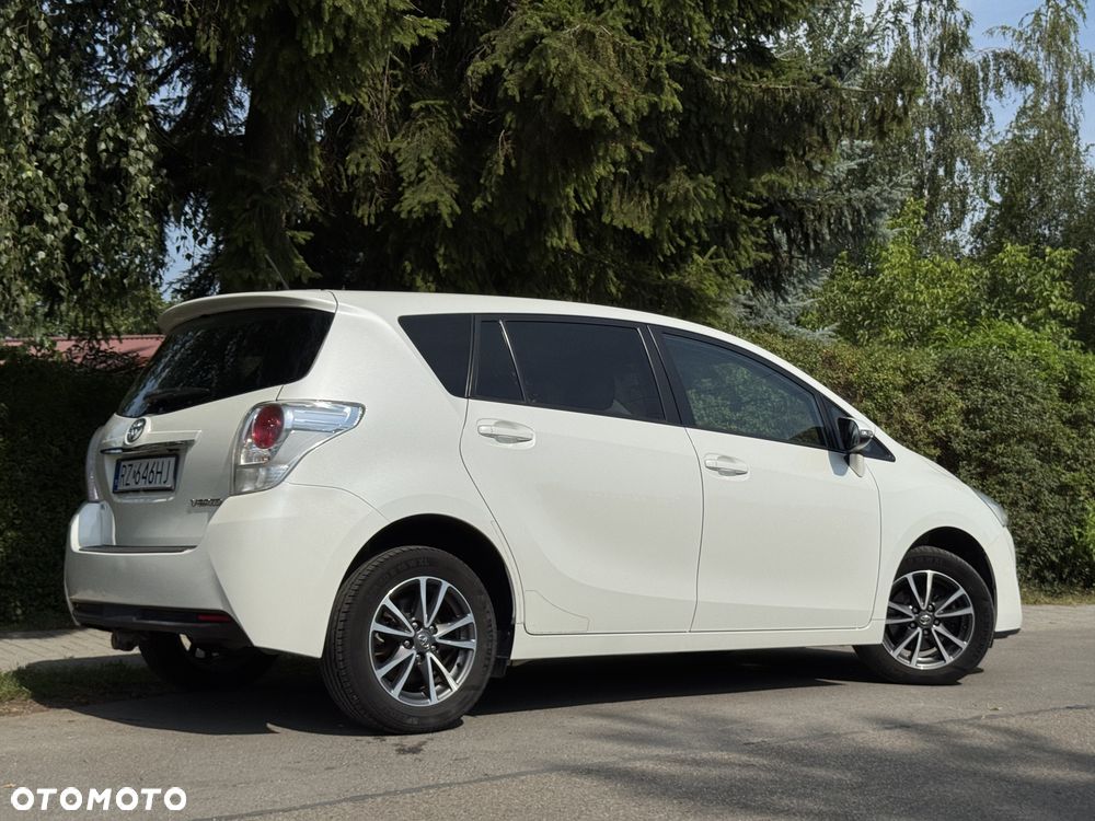 Toyota Verso - 3