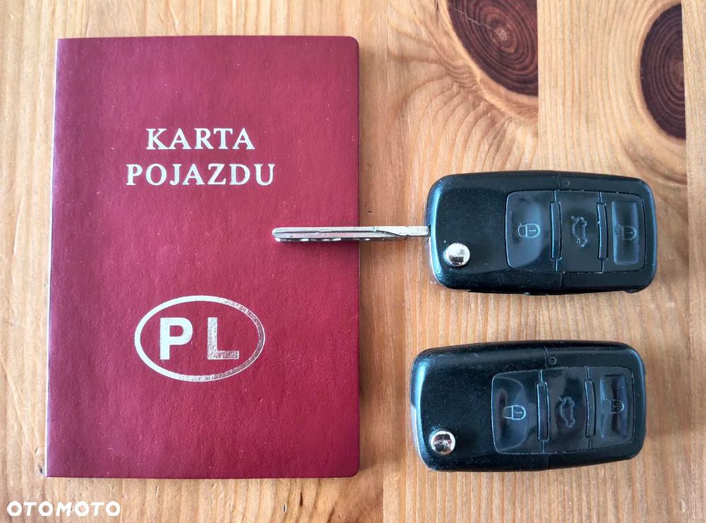 Volkswagen New Beetle 1.6 - 18