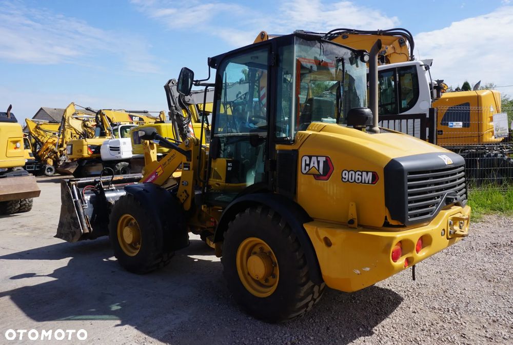Caterpillar CAT 906 - 6