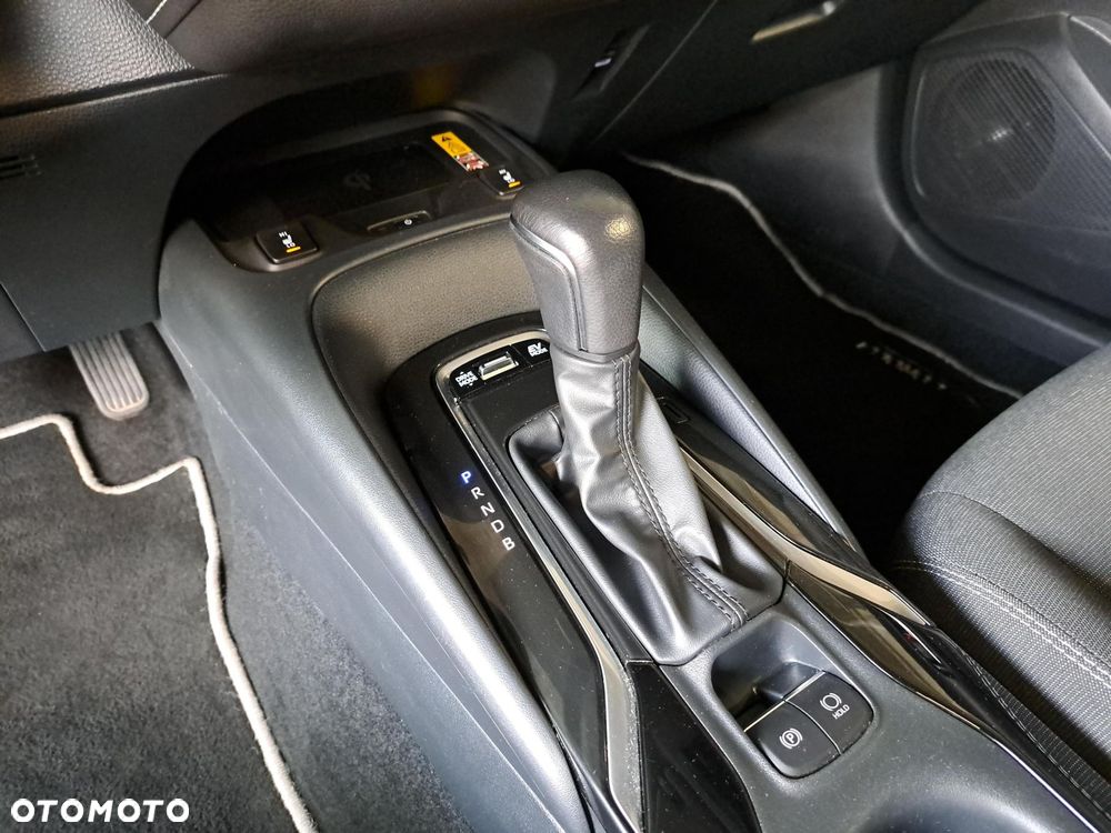 Toyota Corolla 1.8 Hybrid Comfort - 19