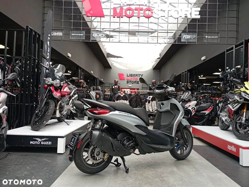 Piaggio Beverly - 8