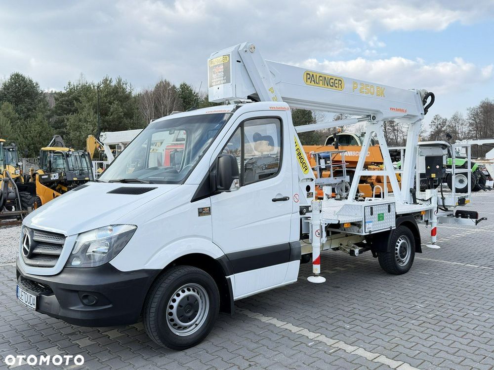 Mercedes-Benz Sprinter - 8