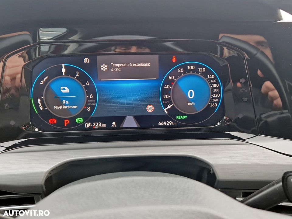 Volkswagen Golf 1.4 eHybrid OPF DSG Style - 20